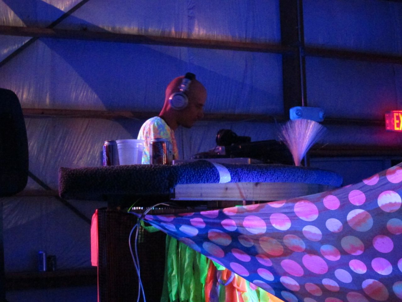 the most subversive psytrance DJ i've ever seen